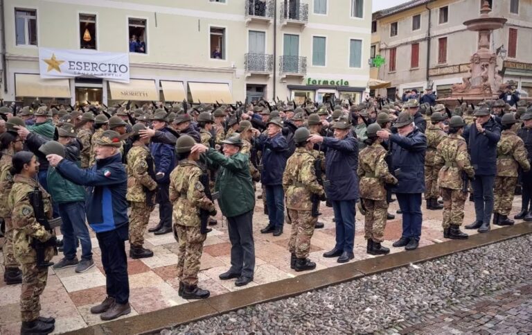 CONSEGNA CAPPELLO ALPINO AI VFI